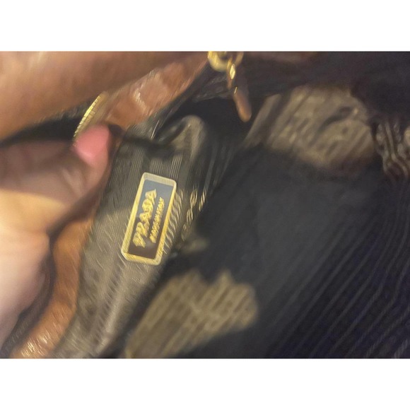 Prada Tessuto Leather Pushlock Tote bag ((pu220 - Picture 8 of 10